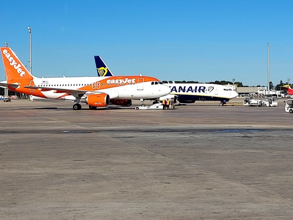 valencia airport arrival